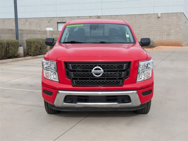 2022 Nissan Titan SV 4x4 Crew Cab 9