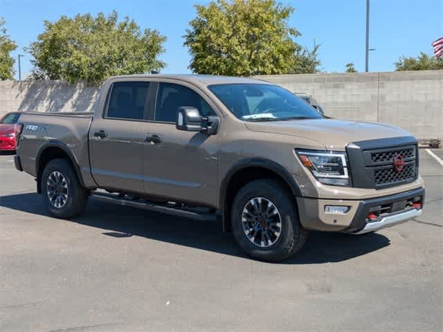 2024 Nissan Titan PRO-4X 4x4 Crew Cab 8