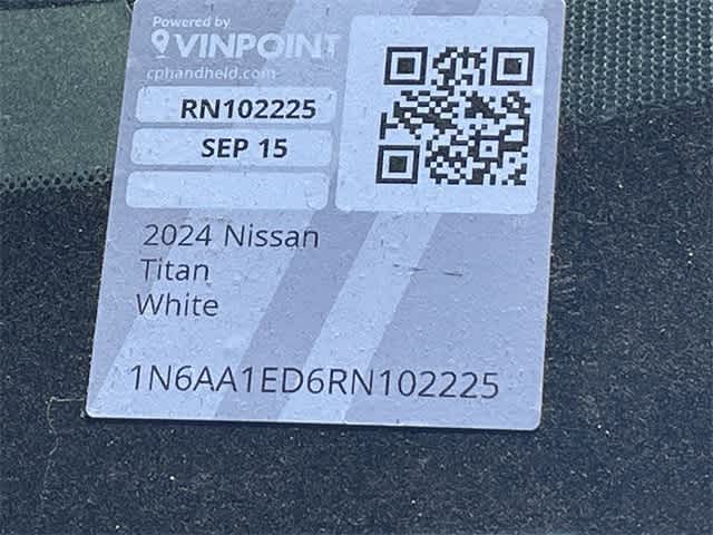 2024 Nissan Titan PRO-4X 4x4 Crew Cab 21