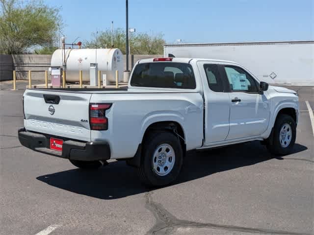 2024 Nissan Frontier S King Cab 4x4 7