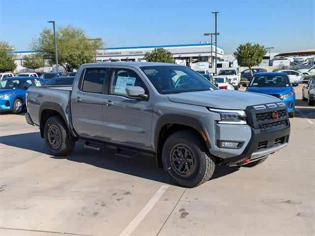 2025 Nissan Frontier PRO-4X Crew Cab 4x4 8