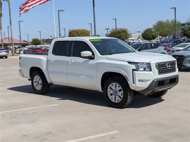 2022 Nissan Frontier SV Crew Cab 4x4 Auto 8