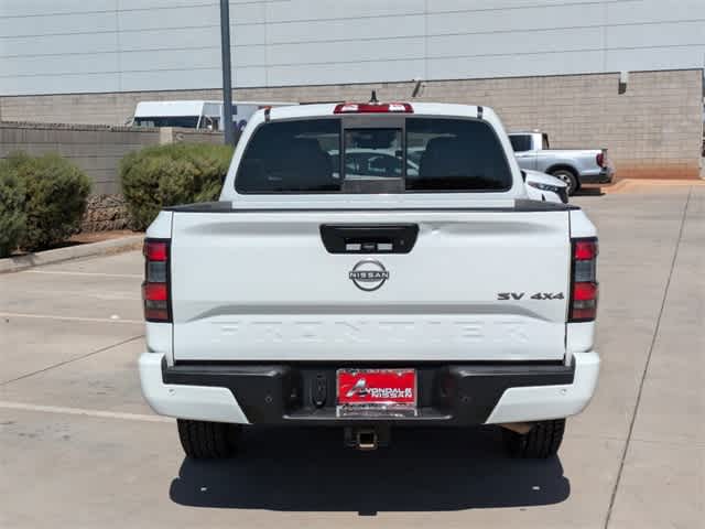 2022 Nissan Frontier SV Crew Cab 4x4 Auto 5