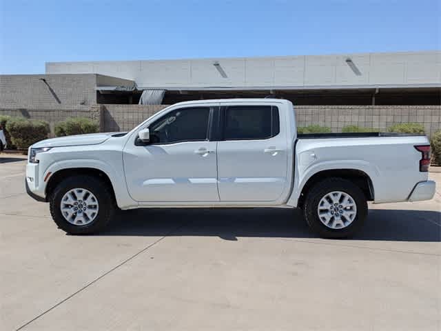 2022 Nissan Frontier SV Crew Cab 4x4 Auto 3