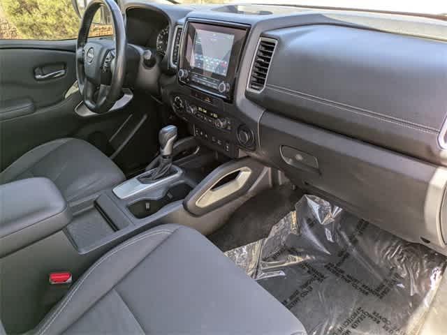 2022 Nissan Frontier SV Crew Cab 4x4 Auto 13