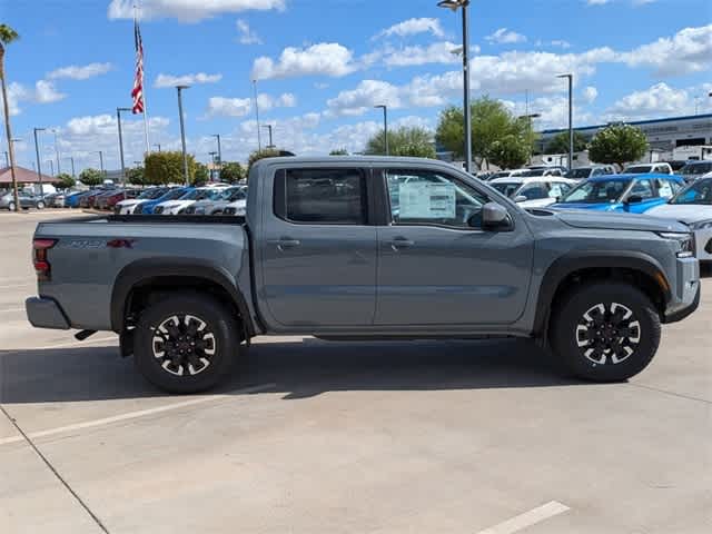 2024 Nissan Frontier PRO-4X Crew Cab 4x4 7