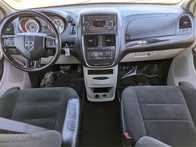 2016 Dodge Grand Caravan SE Plus 16