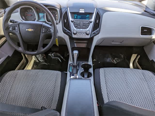 2015 Chevrolet Equinox LS 17