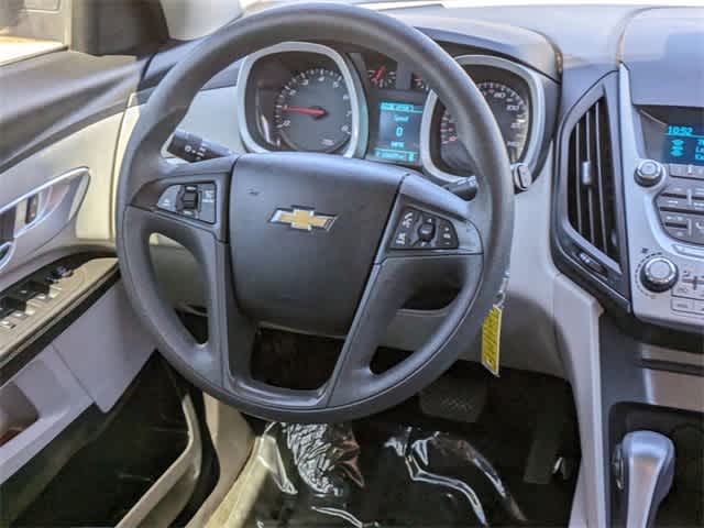 2015 Chevrolet Equinox LS 18