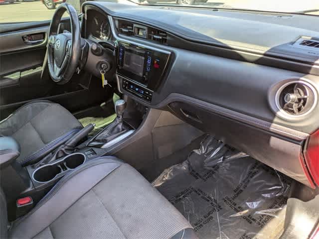 2019 Toyota Corolla SE 12