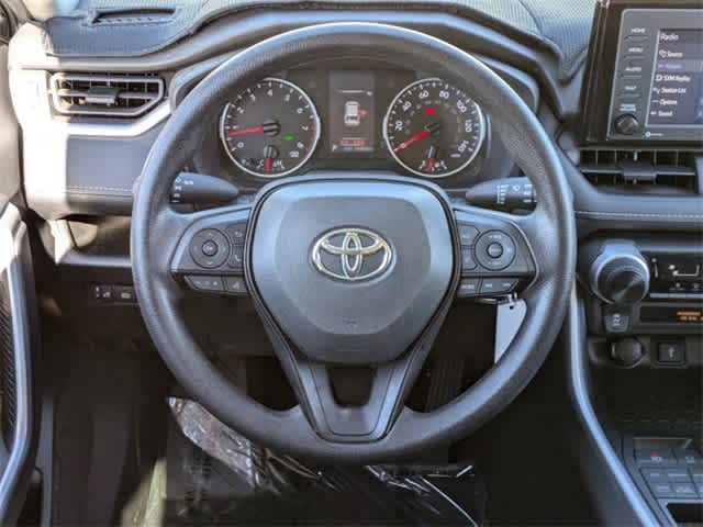 2022 Toyota RAV4 LE 22