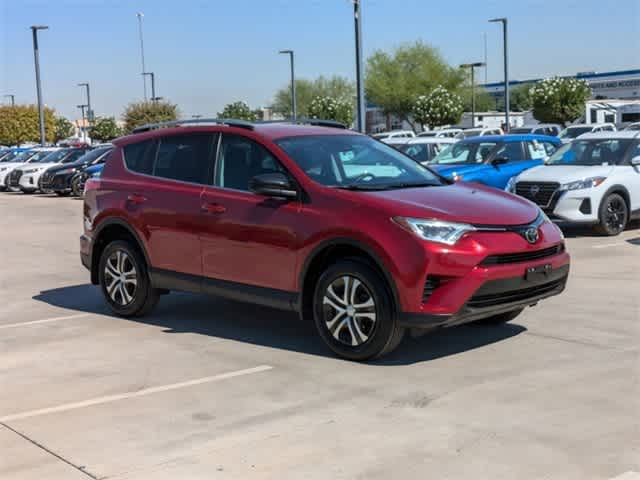 2018 Toyota RAV4 LE 8