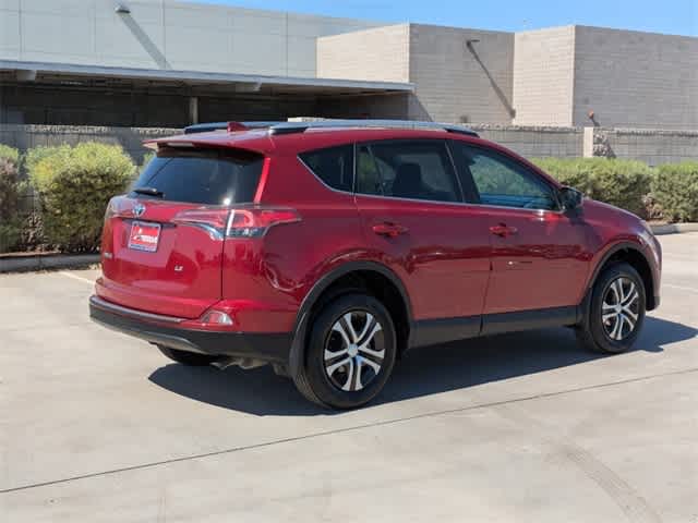 2018 Toyota RAV4 LE 6