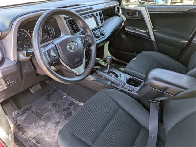 2018 Toyota RAV4 LE 2