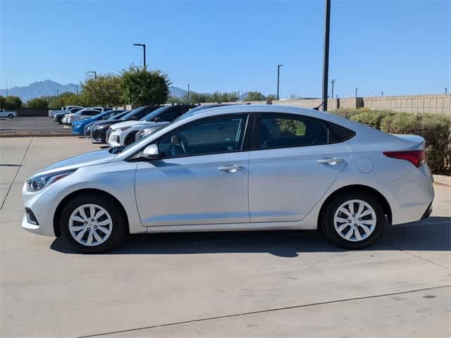 2021 Hyundai Accent SE 3