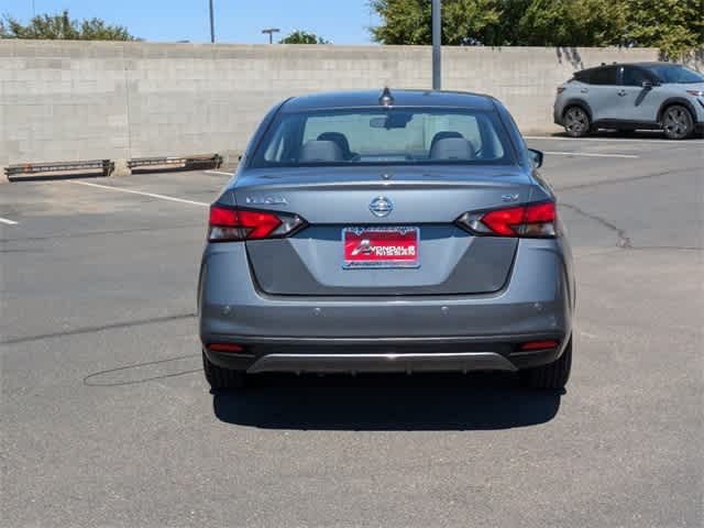 2021 Nissan Versa SV 5