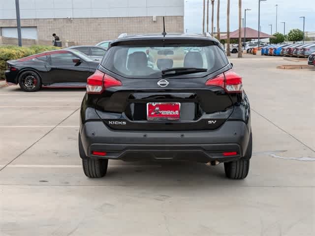 2020 Nissan Kicks SV 4