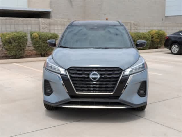 2024 Nissan Kicks SR 9