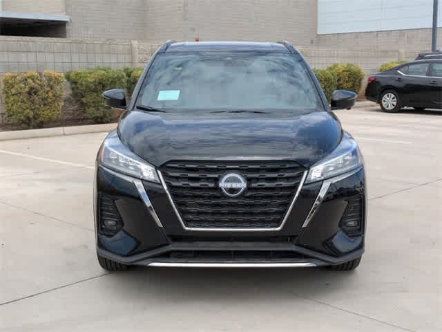 2024 Nissan Kicks SR 9