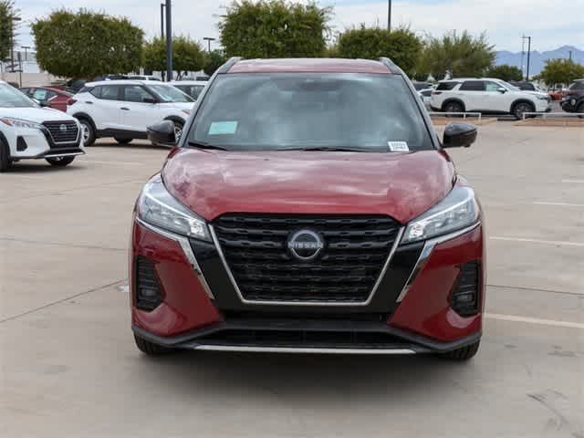 2024 Nissan Kicks SR 9