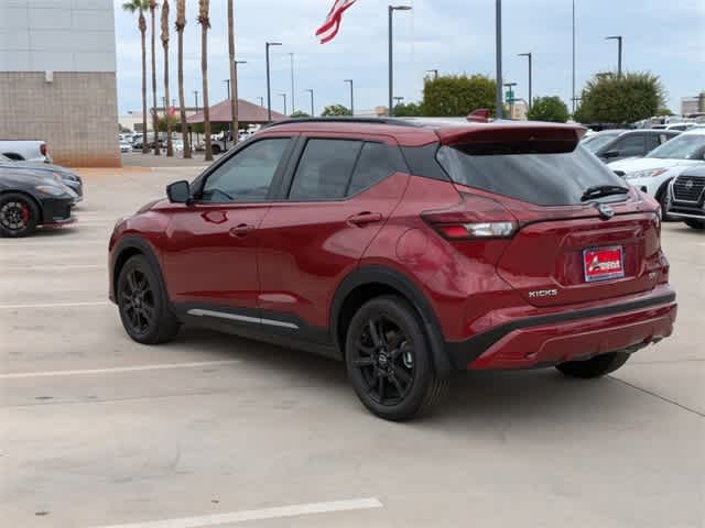 2024 Nissan Kicks SR 4