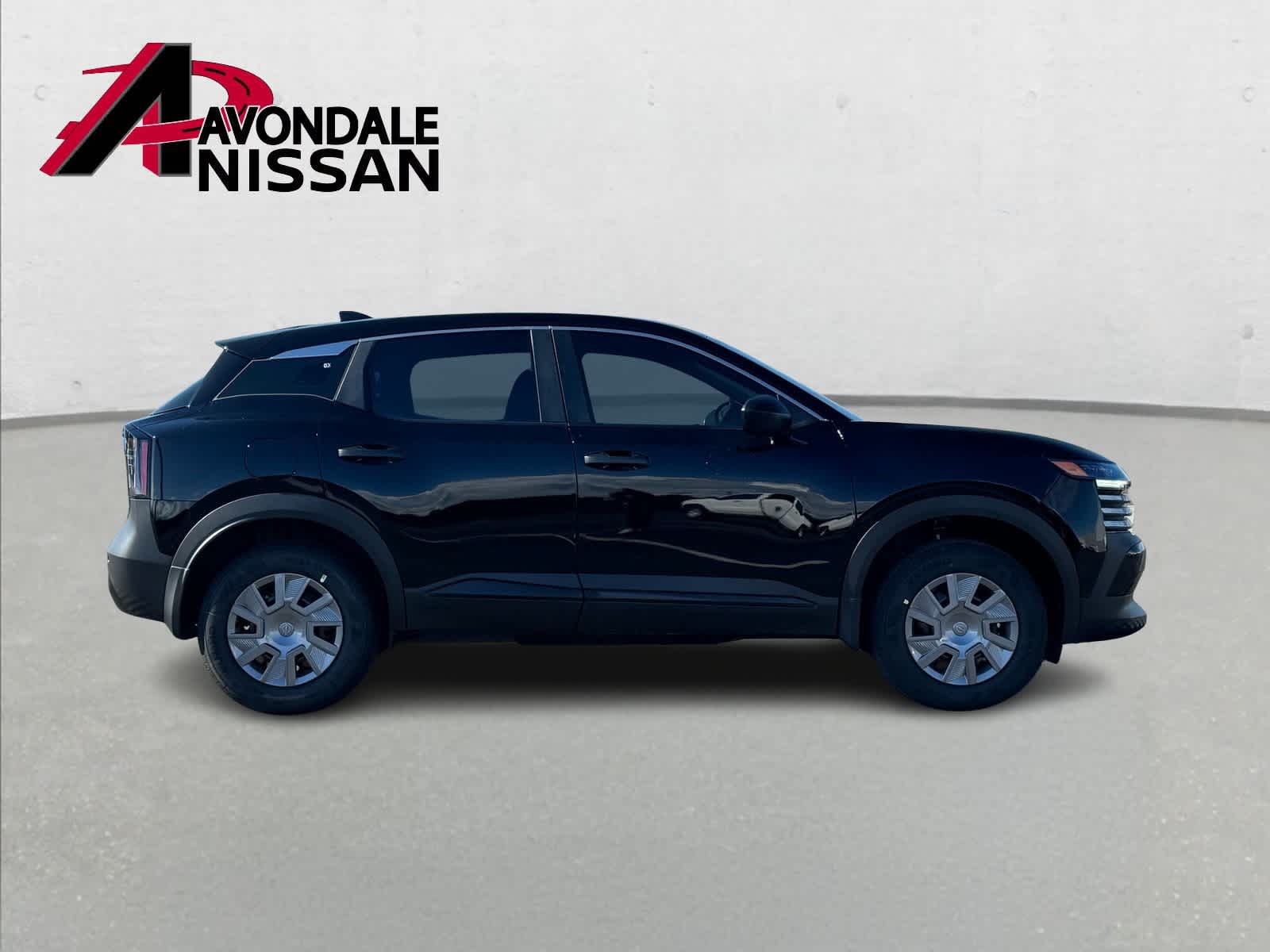 2026 Nissan Kicks S photo 3