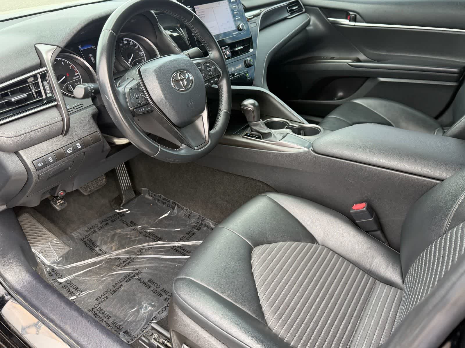 View vehicle photo 2