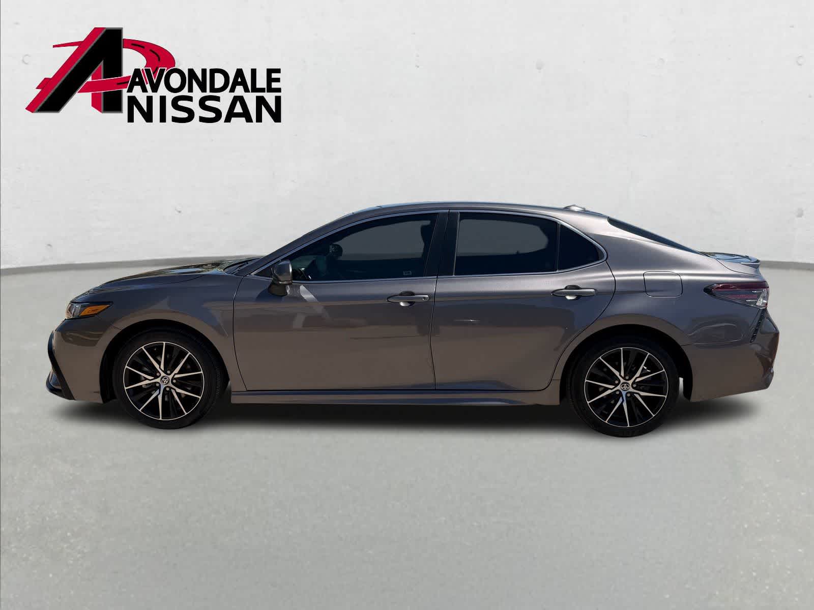 View vehicle photo 3