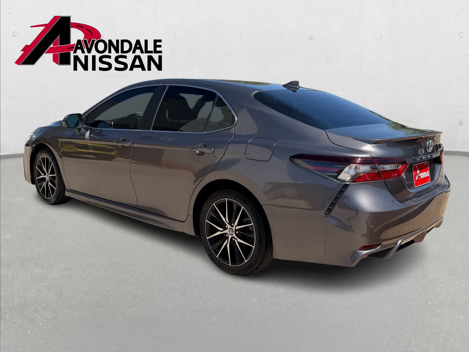 View vehicle photo 4