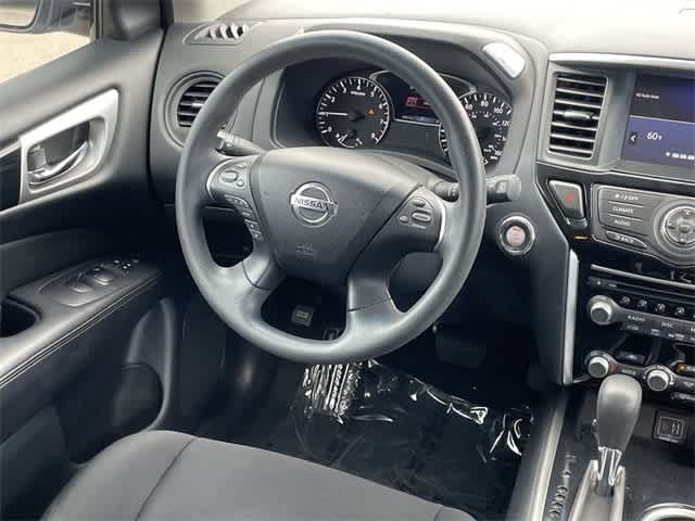 2020 Nissan Pathfinder S 18