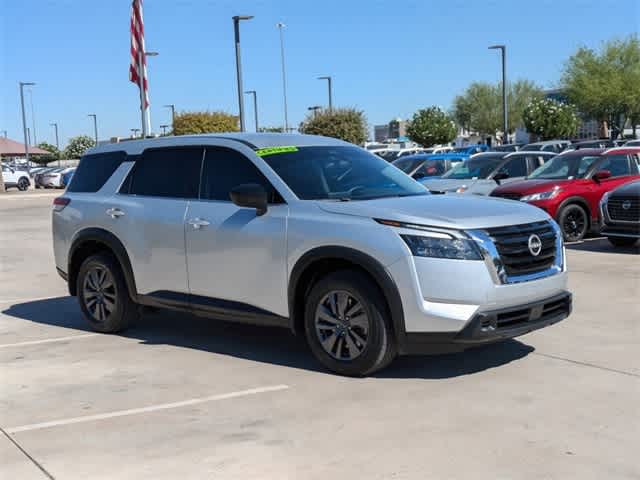 2023 Nissan Pathfinder S 8