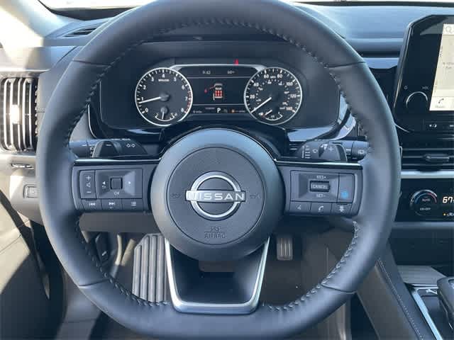 2024 Nissan Pathfinder SL 21