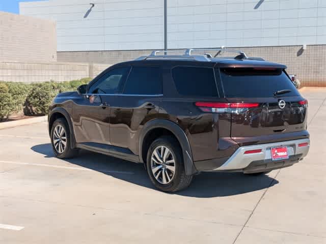 2022 Nissan Pathfinder SL 4