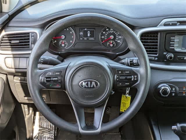 2016 Kia Sorento LX 23