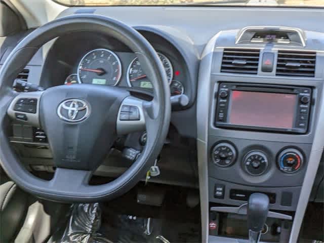 2013 Toyota Corolla S 16