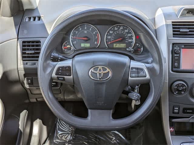 2013 Toyota Corolla S 21