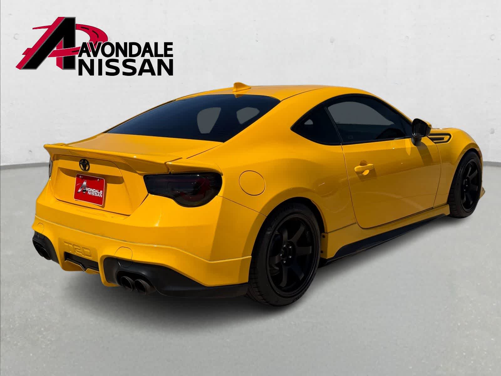 View vehicle photo 6