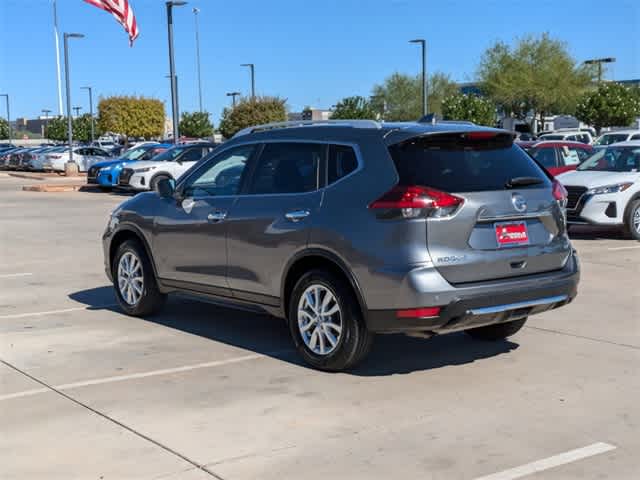 2020 Nissan Rogue SV 4