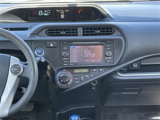 2014 Toyota Prius c Three 19