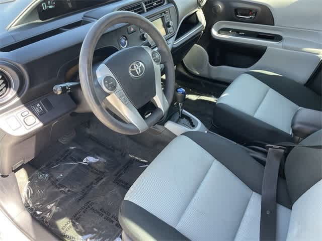 2014 Toyota Prius c Three 3