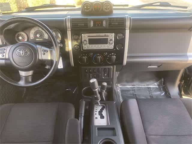 2014 Toyota FJ Cruiser BASE 16