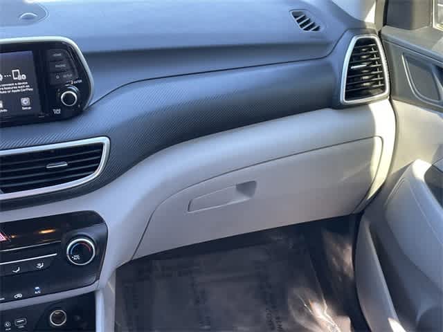 2019 Hyundai Tucson SE 19