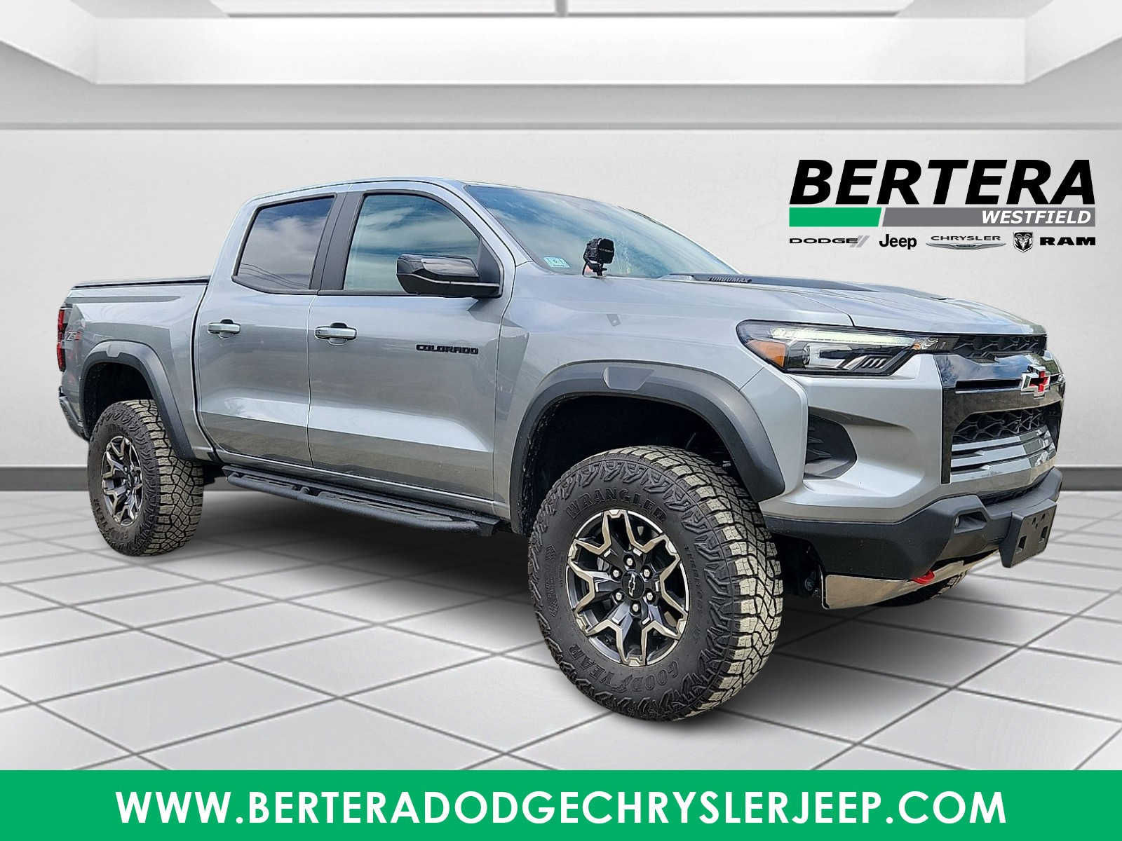 Sterling Gray Metallic 2025 Chevrolet Colorado ZR2 Crew Cab 4WD Pickup Truck Four-Wheel Drive 8-Speed Automatic