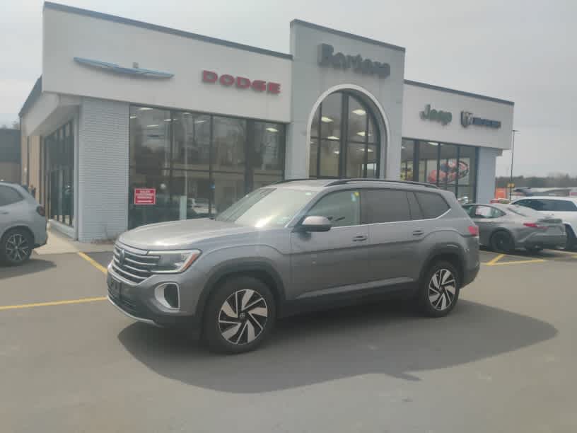 2025 Volkswagen Atlas SE 4Motion with Technology