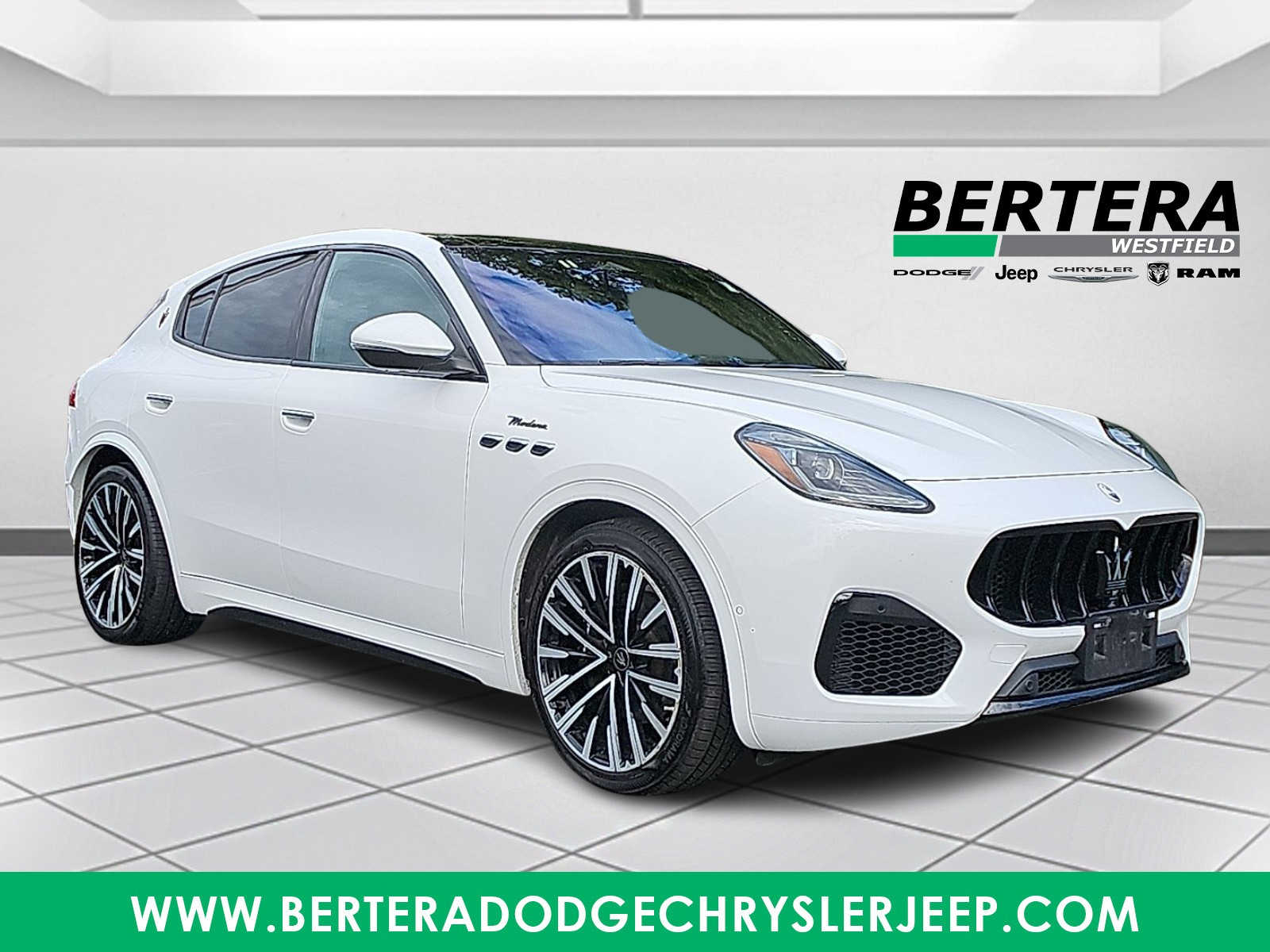  2023 Maserati Grecale Modena AWD   