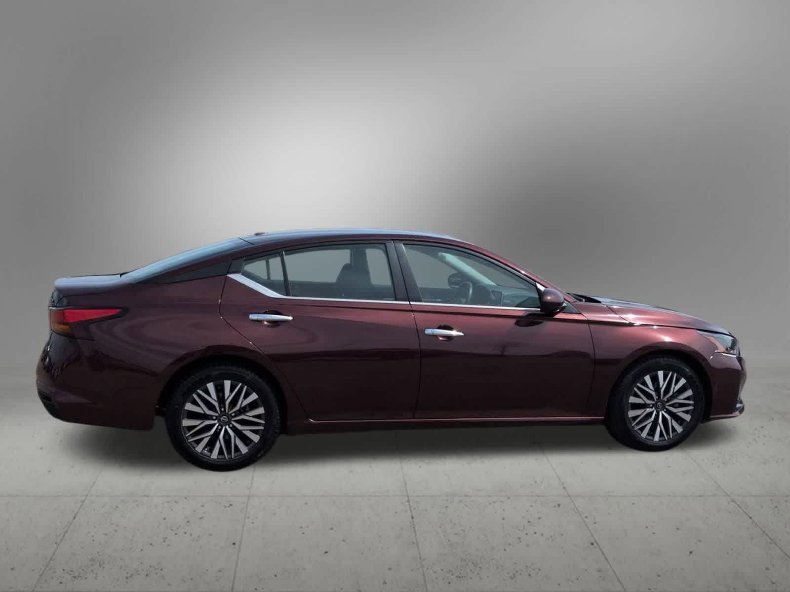 2023 Nissan Altima #7