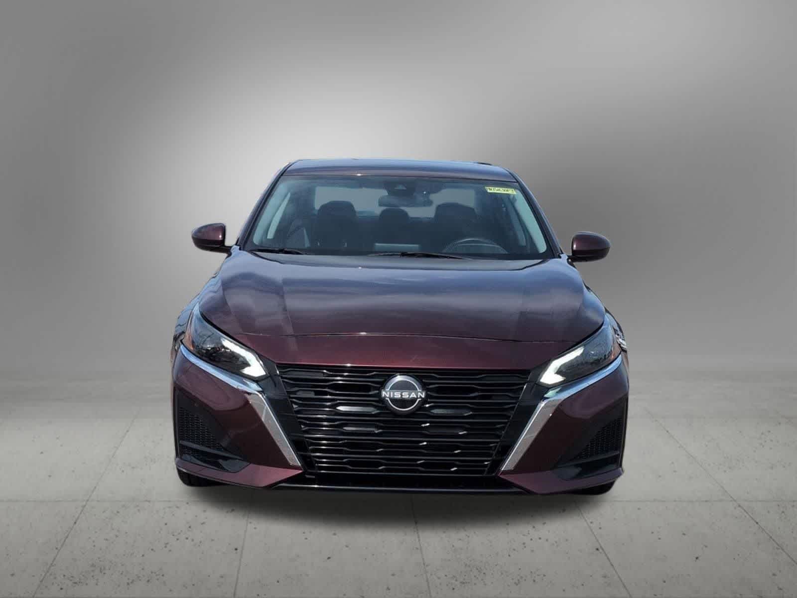 2023 Nissan Altima #9