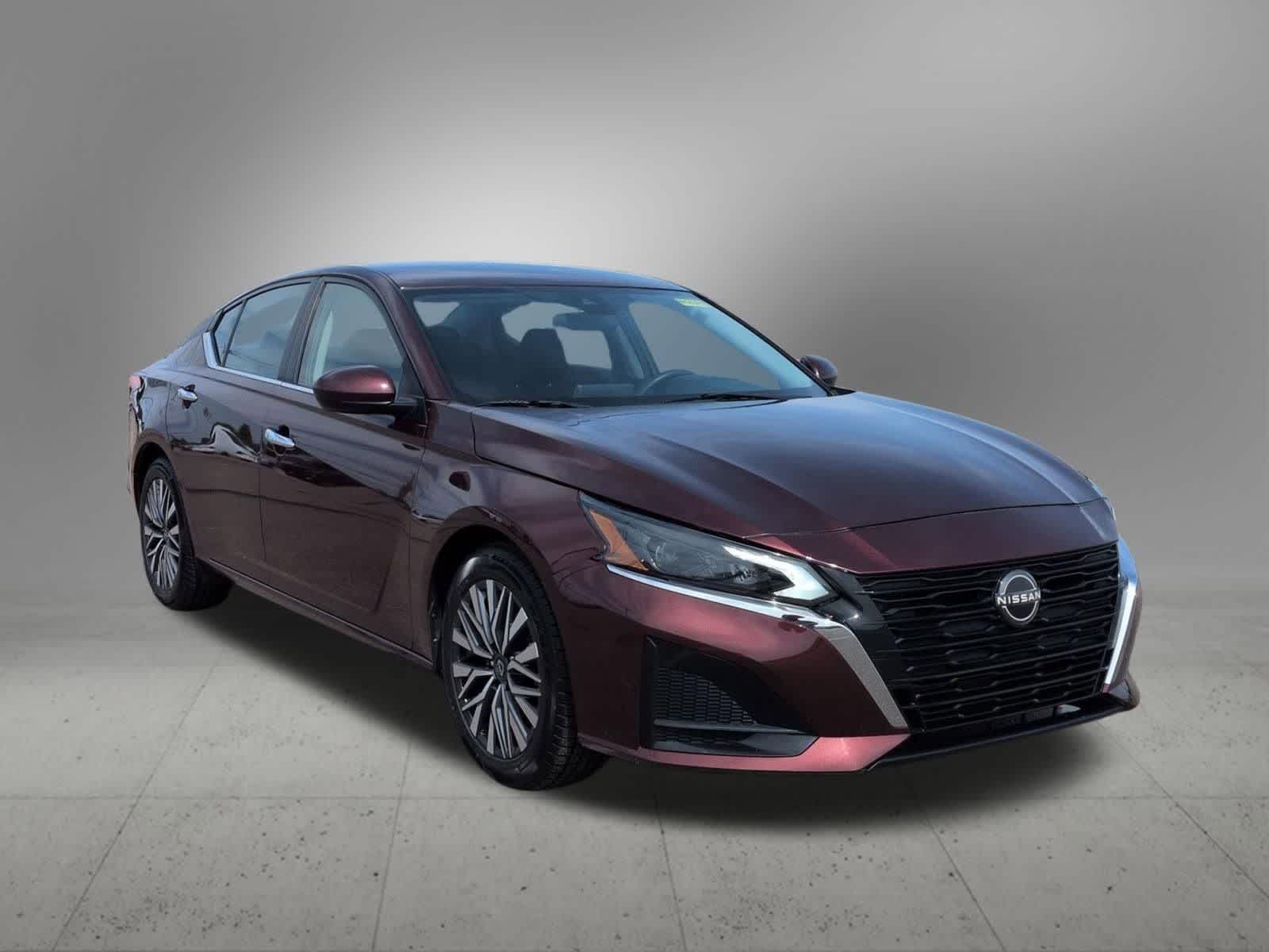 2023 Nissan Altima #8