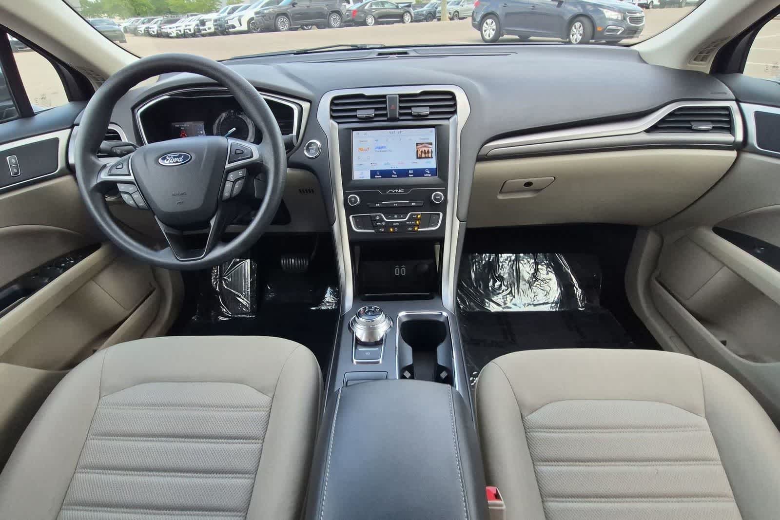 2020 Ford Fusion #14