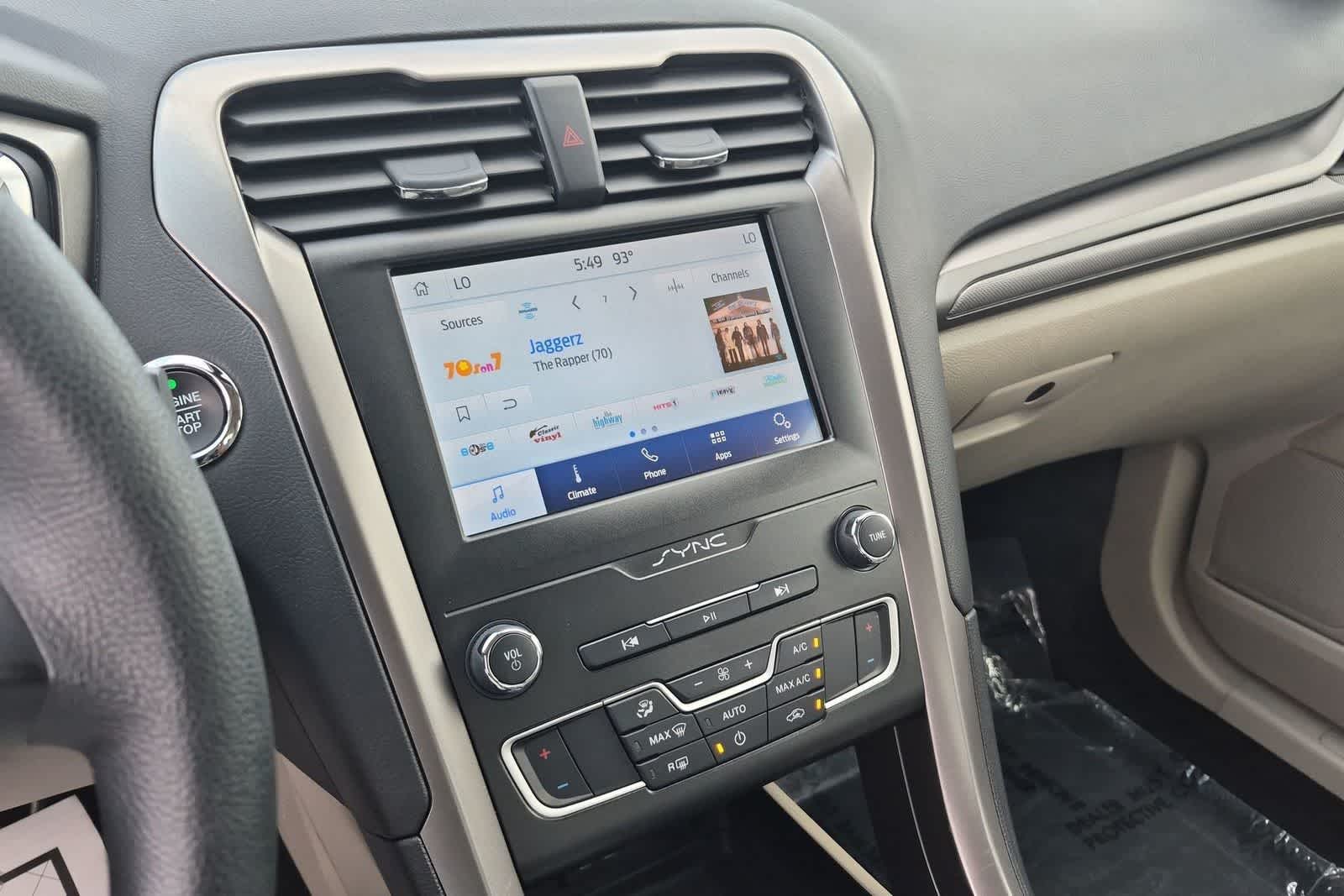 2020 Ford Fusion #26